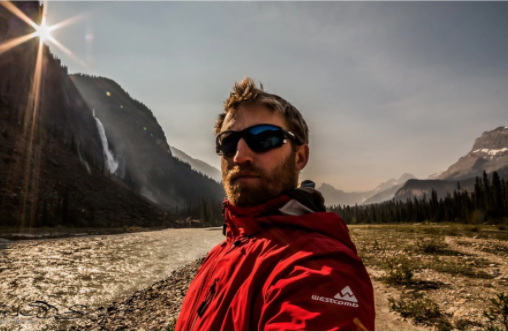 Sean St. Denis Professional Photographer & Wildlife Guide